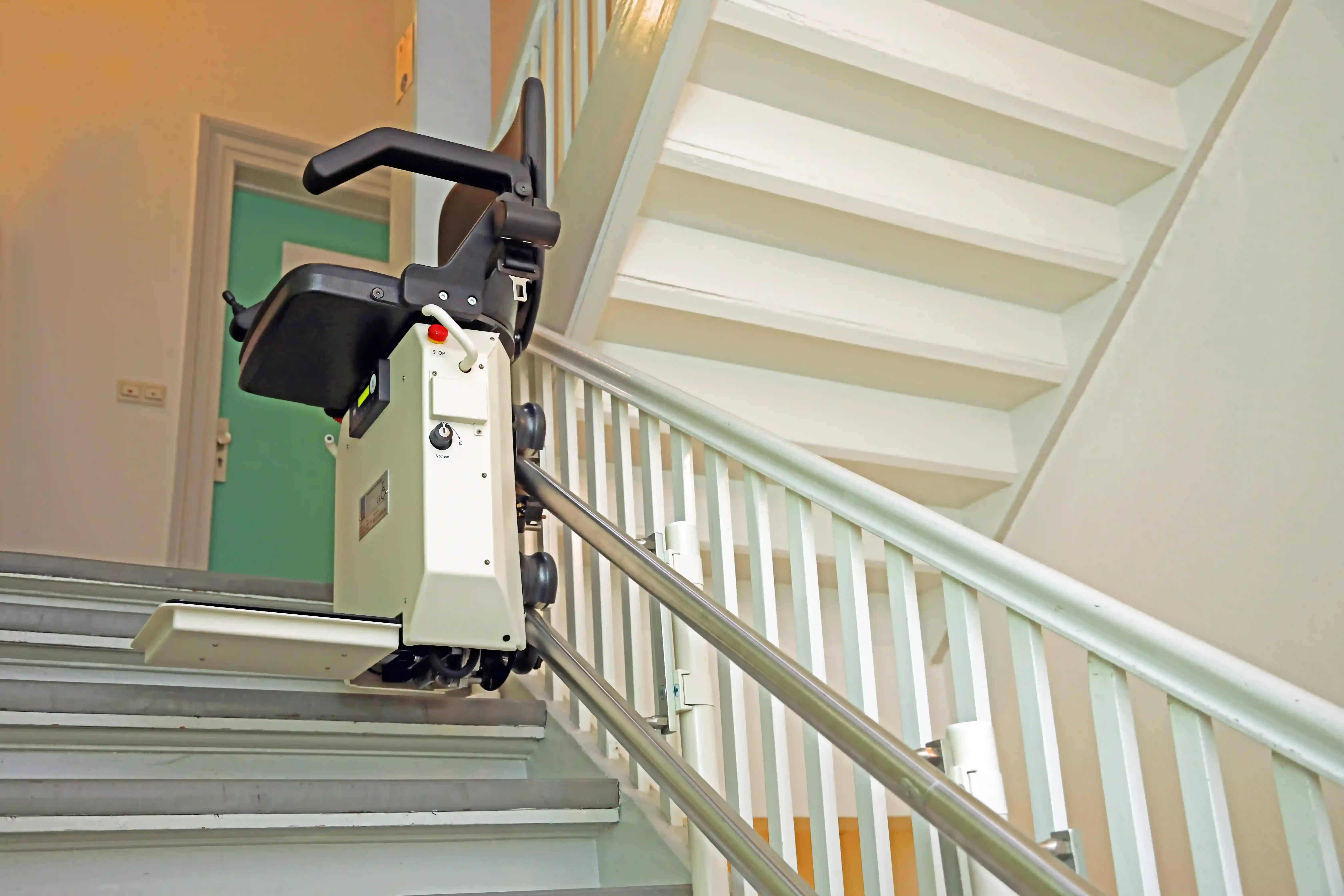 Image entreprise monte escalier 4 monte escalier chez vous